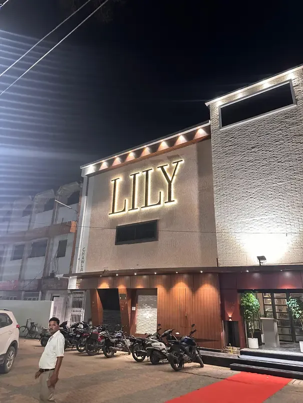 A Picture of Lily's Cafe